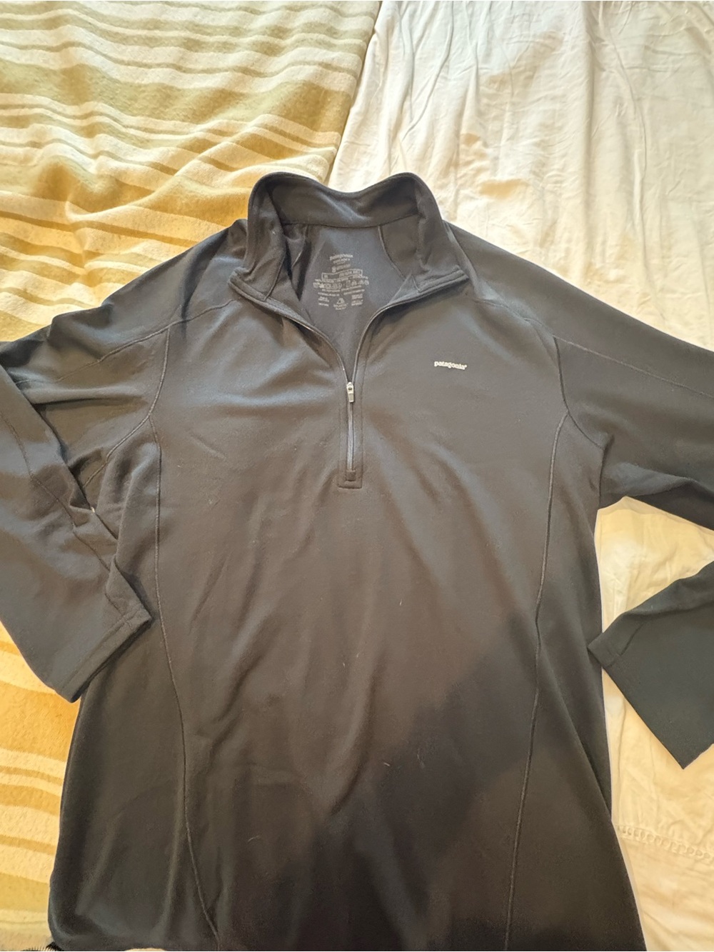 Men’s black Patagonia 1/4 zip
